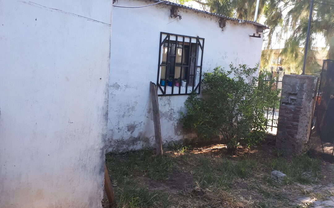 VENDO TERRENO CON DOS CASAS – NO DISPONIBLE