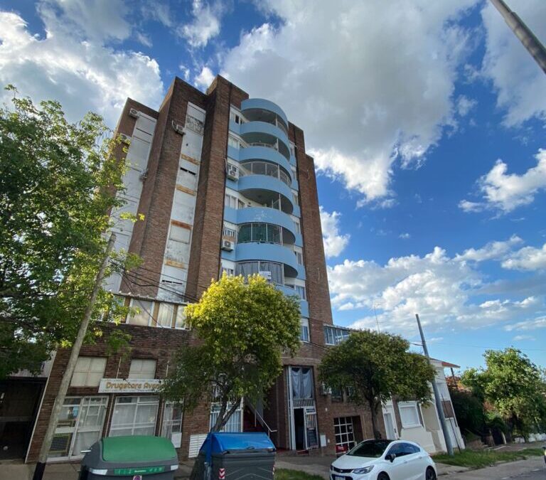 Departamento de dos (2) DORMITORIOS – Zona parque