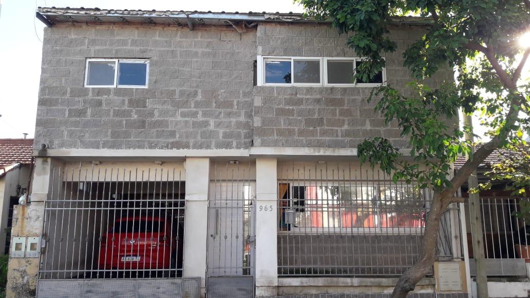 #VENTA CASA DOS DORMITORIOS ZONA BARRIO AATRA